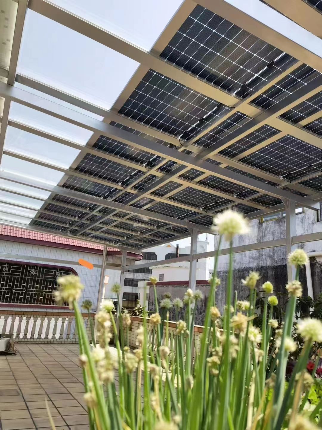 黄冈别墅家用屋顶太阳能发电系统安装